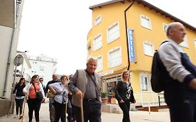 Hotel Bagarić -ispod brda ukazanja adress Kraljice Mira 56 Bijakovci Međugorje